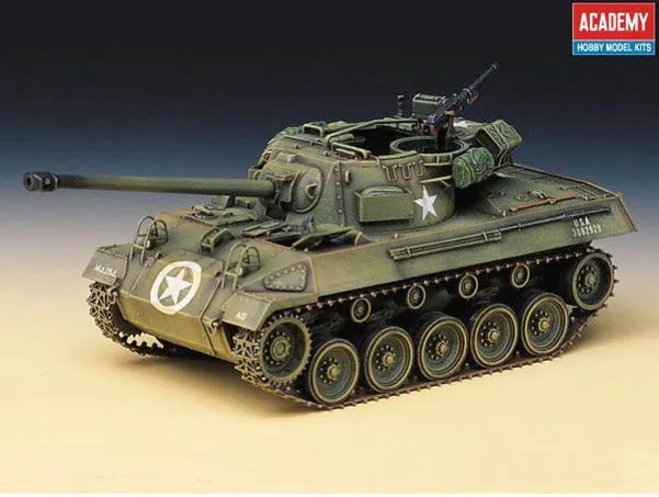 Academy Military 1/35 M18 Hellcat US Tank Kit