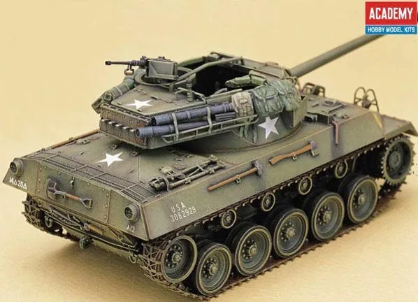 Academy Military 1/35 M18 Hellcat US Tank Kit