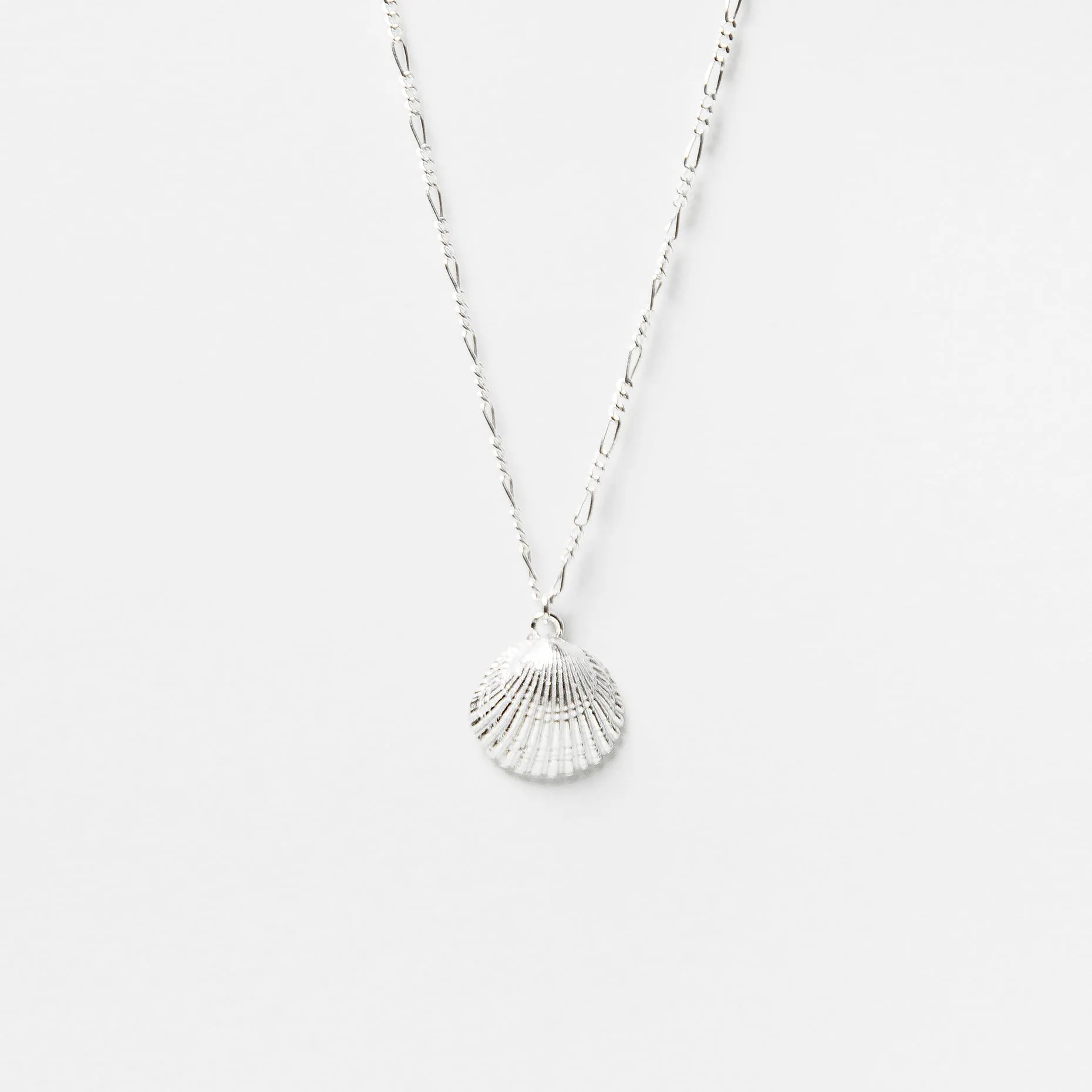 Siobhan Shell Necklace in Sterling Silver